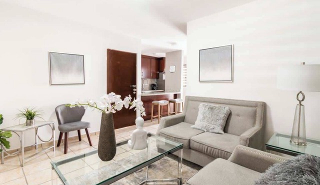 Family House in Mixcoac, 3 Bedrooms with Private Parking
