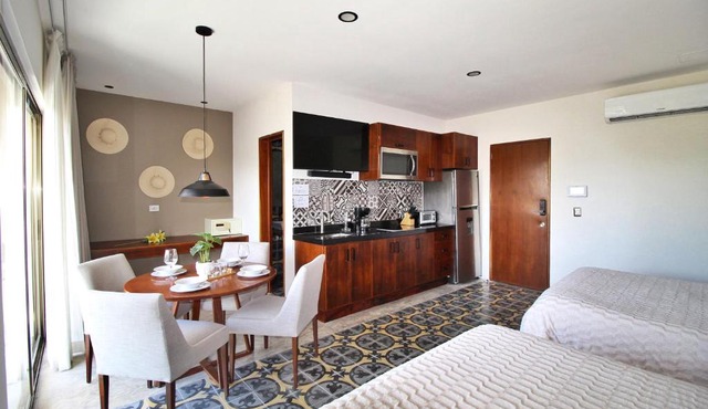Family Suites - Rooftop Pool - BBQ Area