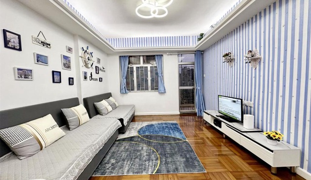 Fantastic Queen beds, 4Rms beside MTR grand 14ppls 2 bathrm