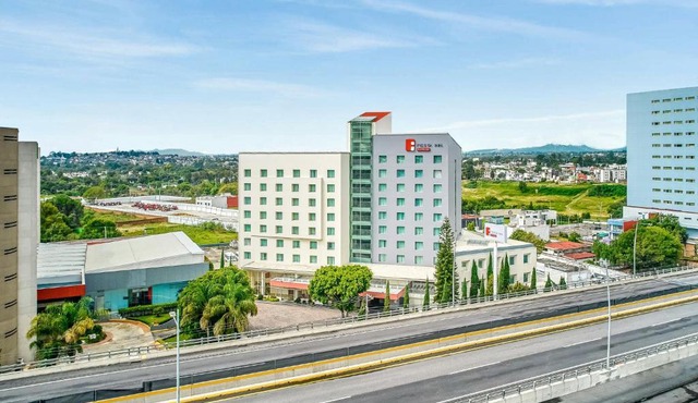 Fiesta Inn Express Puebla Finsa