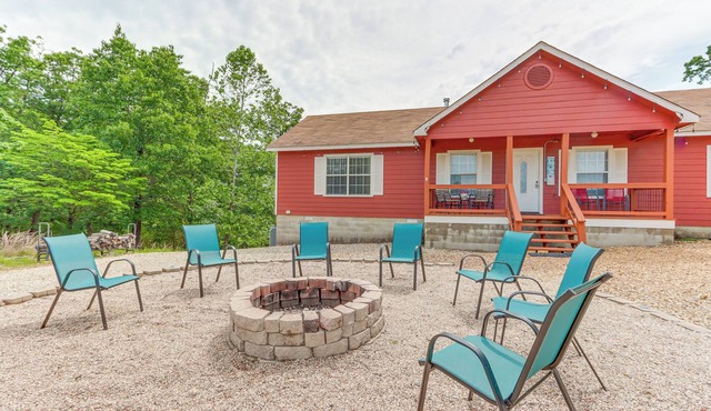 Fire Pit w/Great View! Beaver Lake Home by Marina in Eureka Springs