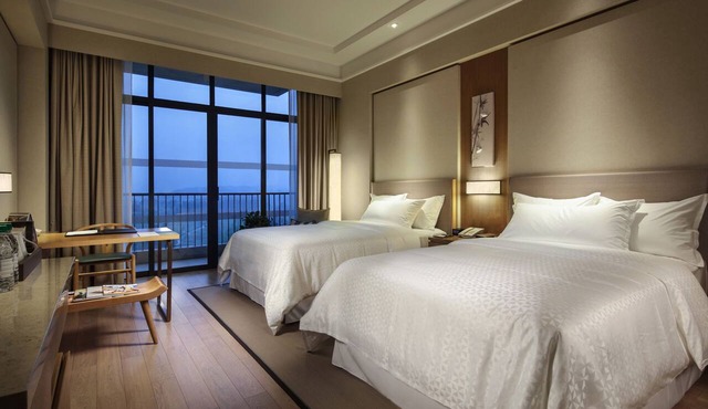 Four Points By Sheraton Chengdu, Pujiang Resort in Chengdu