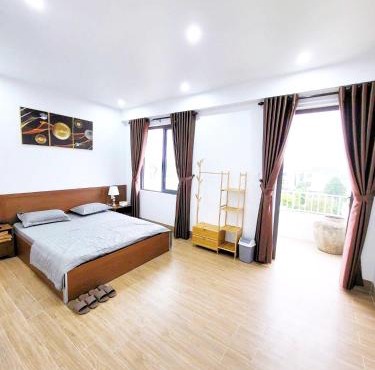 Fullhouse Riverside Homestay