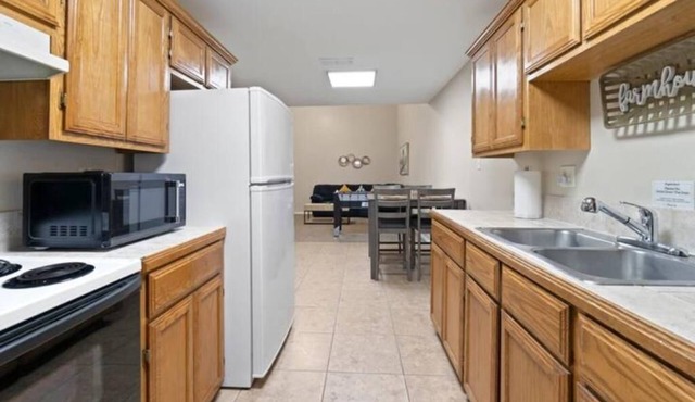 Fun, Spacious, 3 Bedroom, 2 Bath Townhome!