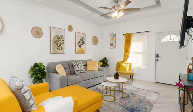 Furnished 2BR/2BA Monthly Gated Free Parking + Workspace Near Hospitals