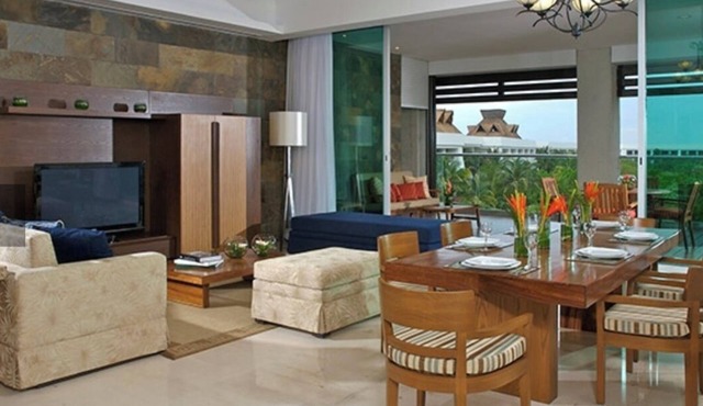 GRAND LUXXE ONE BEDROOM VILLA