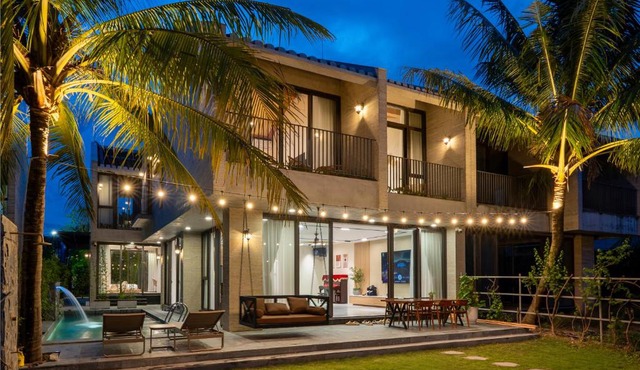 GiaLinh Villa - Tropical 5BR-River view-Private Salt Pool Villa