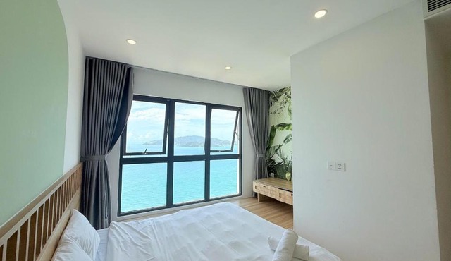 Gold Coast Luxury Apartment