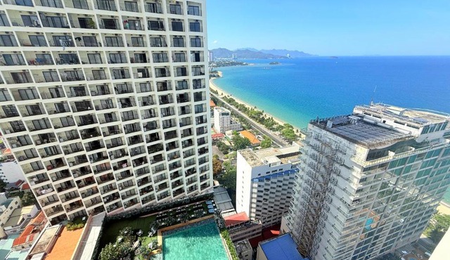 Gold Coast Luxury Apartment