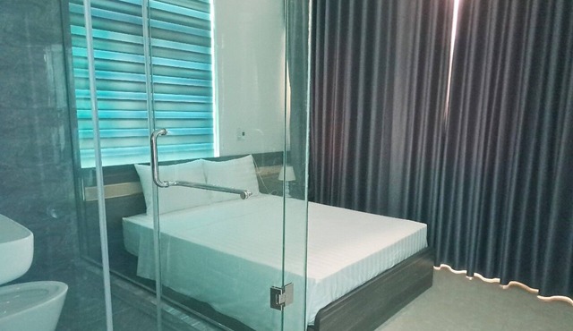 Golden Moon Hotel TP