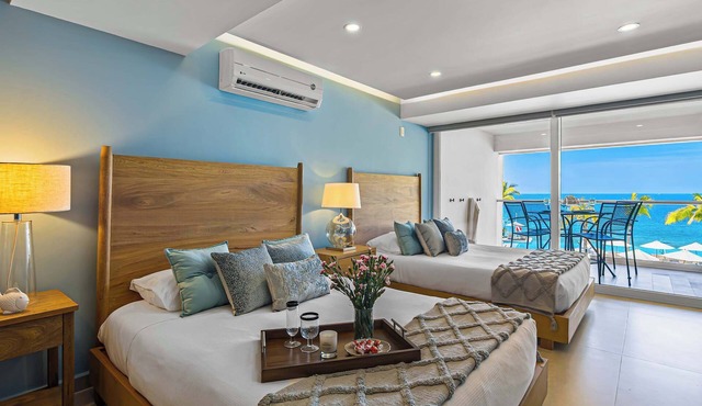 Gorgeous 1BR Condo with Pools & Sea Views