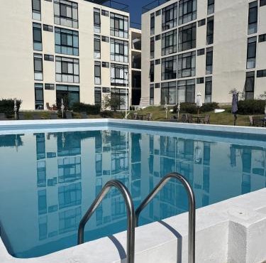 Gran departamento con alberca, terraza y vista a lago en Lago Luna - 5 minutos de Chante Spa