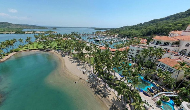 Grand Isla Navidad Golf & Spa Resort with Marina