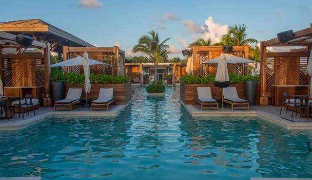 Grand Luxxe Villa - Ultra Luxurious Resort