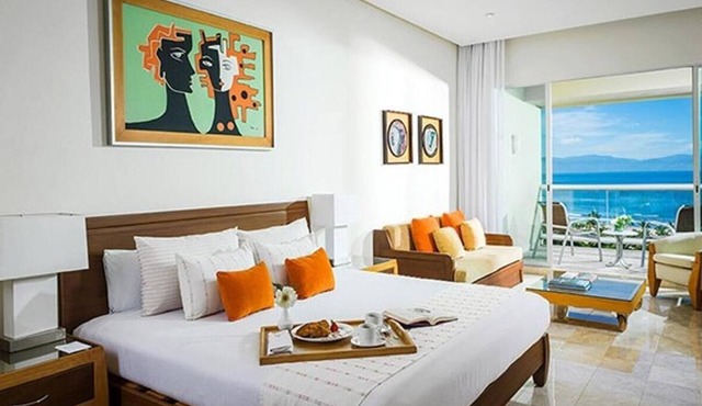 Grand Mayan Two Bedroom Suite – Spacious Luxury in Acapulco Paradise