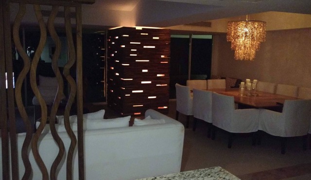 Grand Venetian luxury condominium
