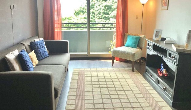Great Apt. For 6 people/ Parking/ 5 Min. From Airport