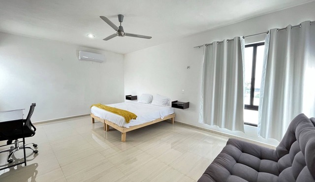 Great place to enjoy the beautiful Merida City, it's 25 min away from the beach!