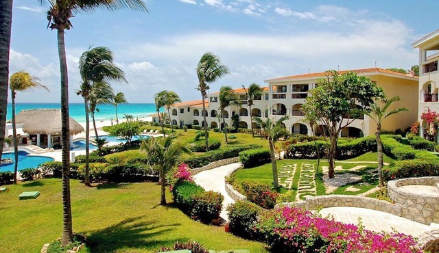 Great Rates at Xaman Ha Oceanfront 2 Brdm 7206