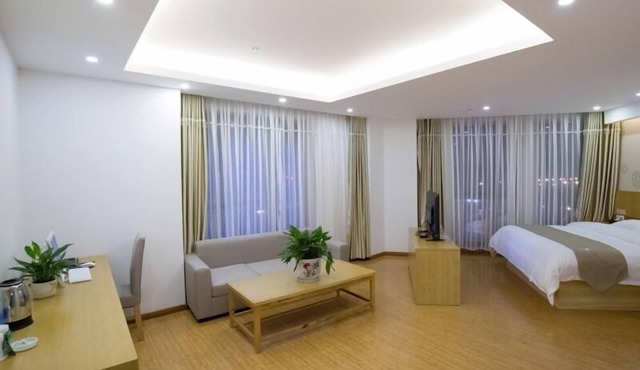 GreenTree Inn Hefei Feixi County South Jinzhai Road Jinyun International Hotel