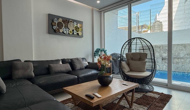 Ground Floor Apartment with Private Pool - Prime Location