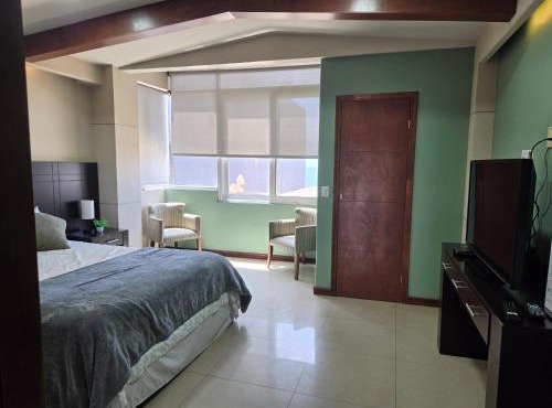Ground level with ocean view apartment
