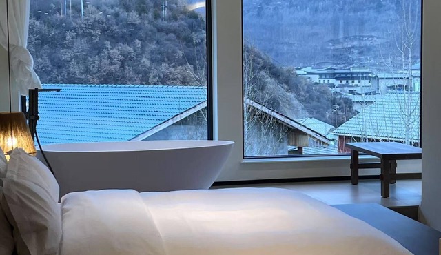 Harmony Zen Retreat in Jiuzhai Valley