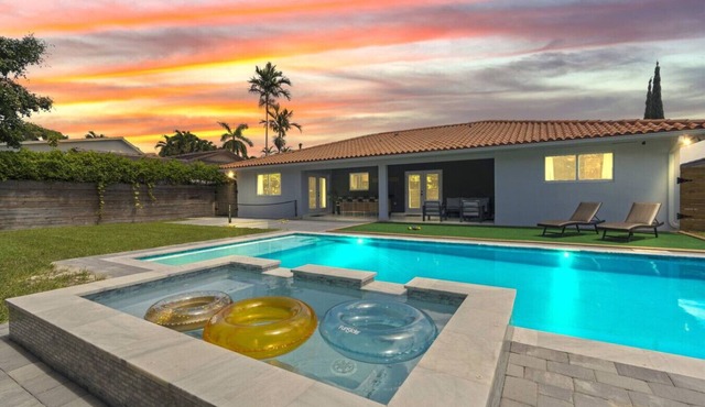 Heated Pool Bocce Pickleball Fits 12 in Miami