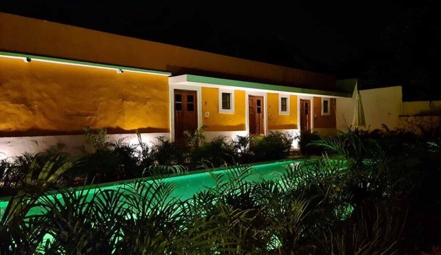 Hermosa habitación con 1 cama king size y 1 matrimonial en el centro de Mérida.