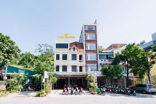 HG Hostel provide Tours & Motorbikes