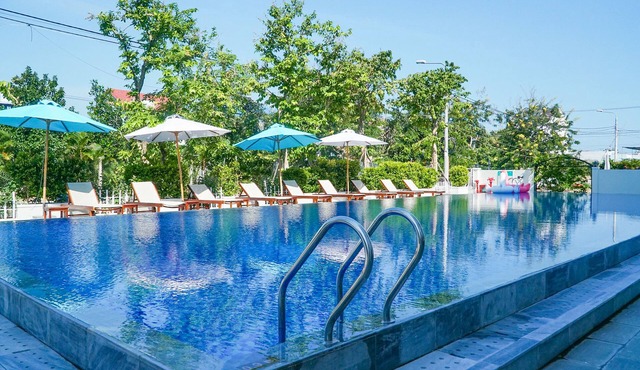 Hoi An Town Home Resort