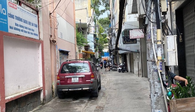 Home Away Minh Khai