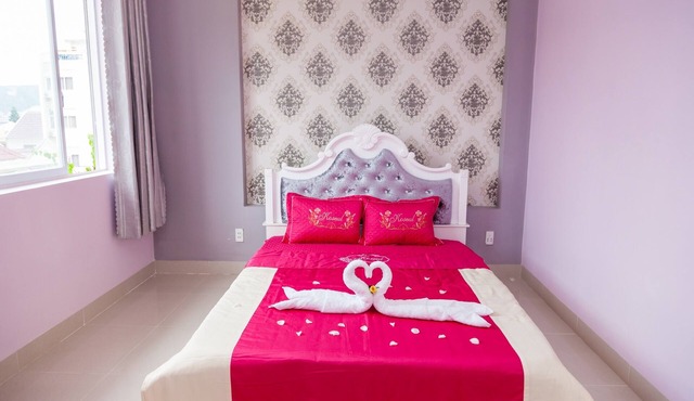 Home Luxury. 38 Nguyen Hien
