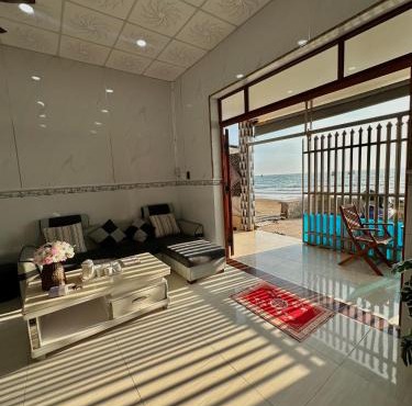 Homestay Nằm Tại Bãi Biển - Bao Trọn Căn Nhà Là Biển - View Trực Diện Biển - Homestay Ăn Gì Cũng Được