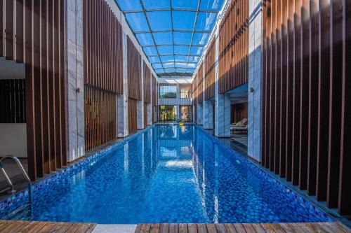Hong Long Jing Hotel