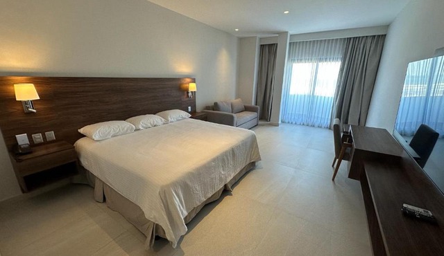 Hotel Arenas del Mar Resort