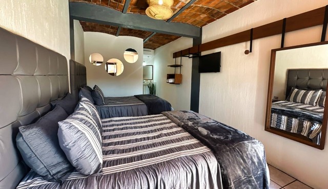 HOTEL CUATRO CAMINOS