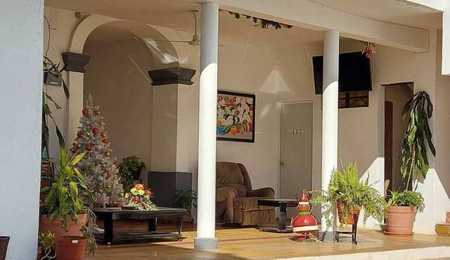 Hotel Nayar