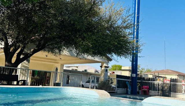 Hotel Quinta San Carlos Inn