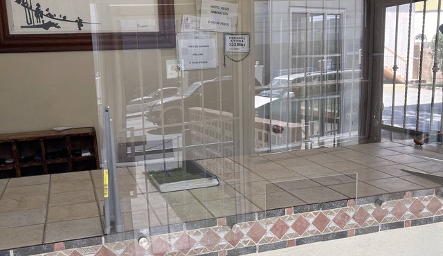 Hotel Regis Consulado Ciudad Juarez.
