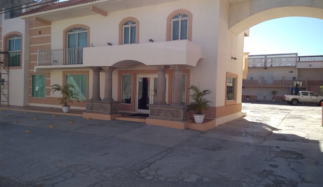 Hotel Santander Inn & Suites