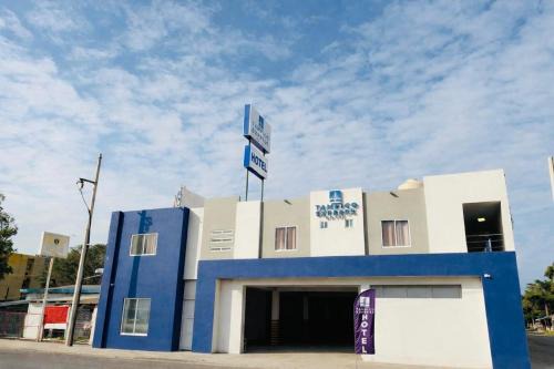 HOTEL TAMPICO EXPRESS MORALILLO