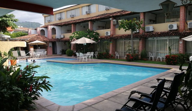 Hotel Vallartasol