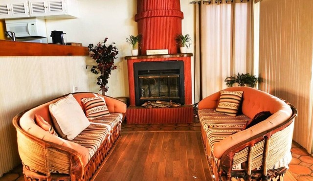 House with spectacular ocean views located in a very secure private area