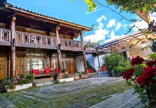 In Spring Country Courtyard in Lijiang