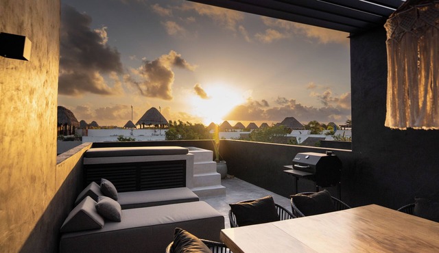 Jean & Joon Townhouse, Paradise Home With 2 Pools, Rooftop, Bbq, Near Beach