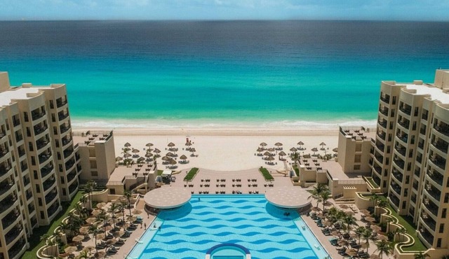 Junior Suite Beachfront at The Royal Sands