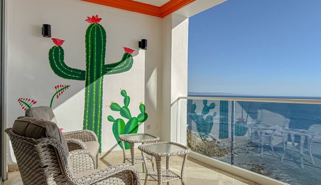 JustViews-LasOlasCondo-Pools&Jacuzzis-2BR-Rosarito