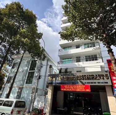 Khách Sạn Và Nhà Hàng Ngọc Yến 5 Vĩnh Long