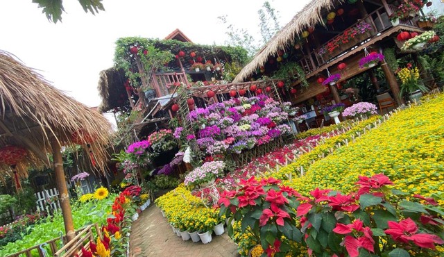 Khamy Riverside Villa